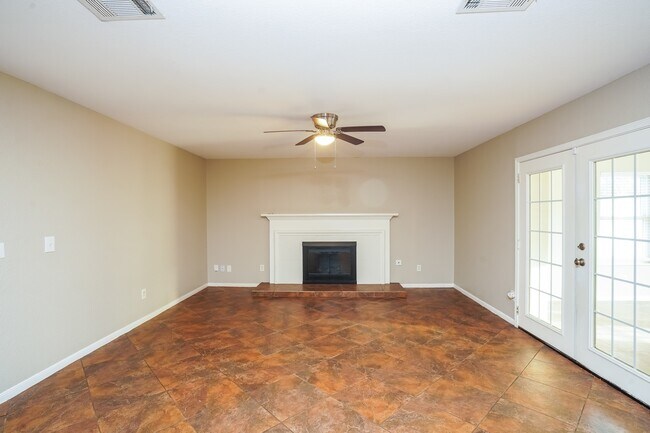 Foto del edificio - 12523 Mill Ridge Dr