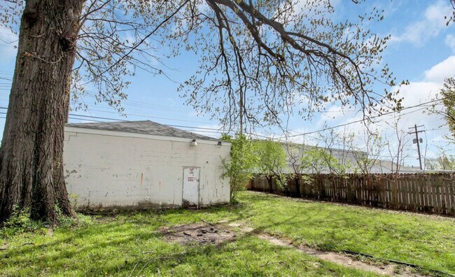 Foto del edificio - 1960 Studer Ave