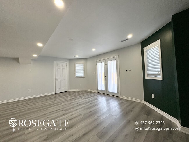Building Photo - Pet-Friendly Walkout 2-Bedroom Basement Apartment with In-Unit Laundry – Welland