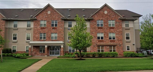 Building Photo - 7550 Page Ave