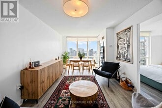 Building Photo - 11-4511 Brunel Ct