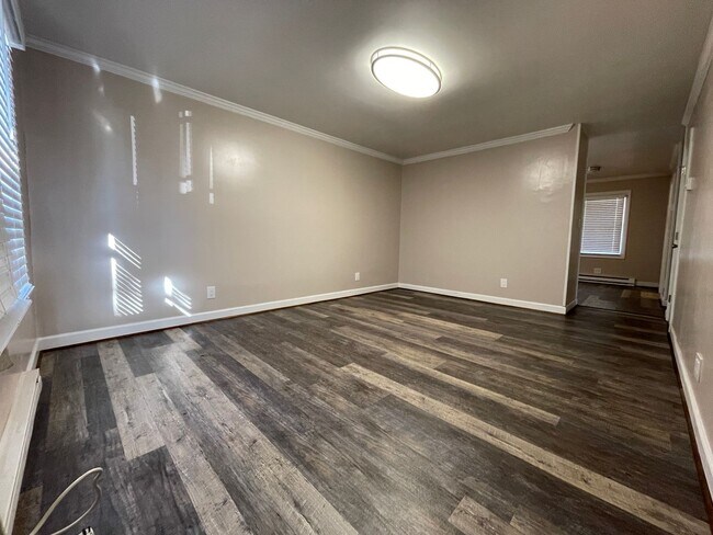 Foto del edificio - One story duplex