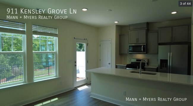 Building Photo - 911 Kensley Grv Ln