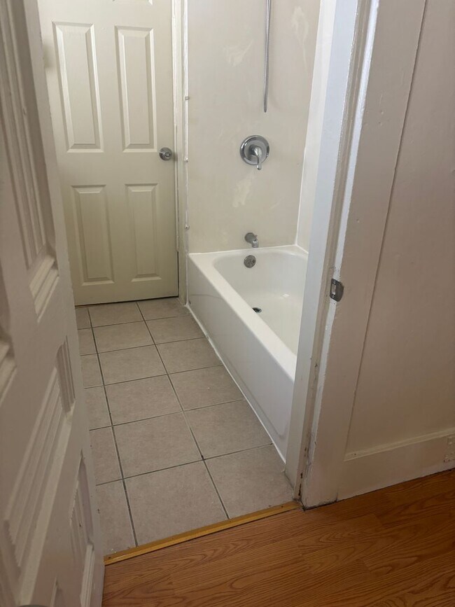 Foto del edificio - 3 Bed/2 Bath with additional bonus room. D...