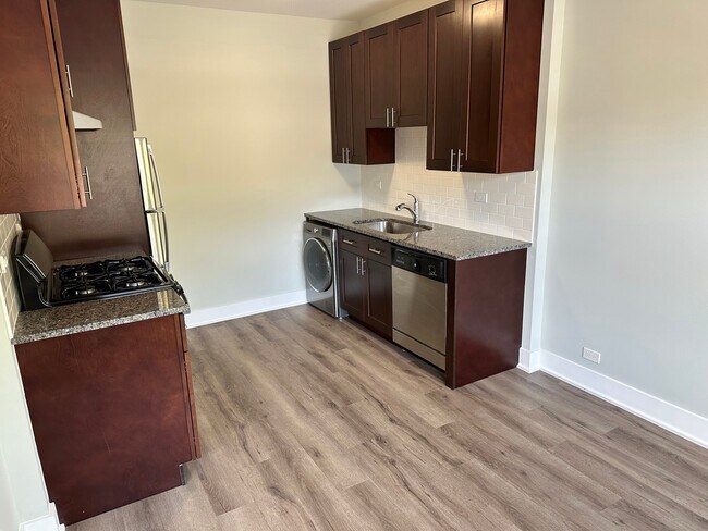 Foto del edificio - 725 Saint Johns Ave