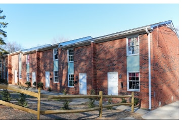 remodeled Brick townhouse near downtown Co... - remodeled Brick townhouse near downtown Co...