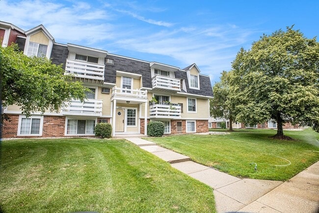 Building Photo - Apple Ridge Apartments