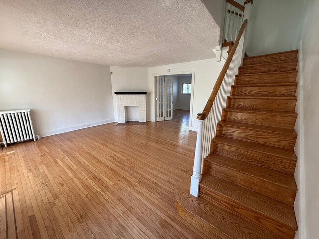 Foto del edificio - Spacious 3 Bedroom Townhome in Historic Ed...