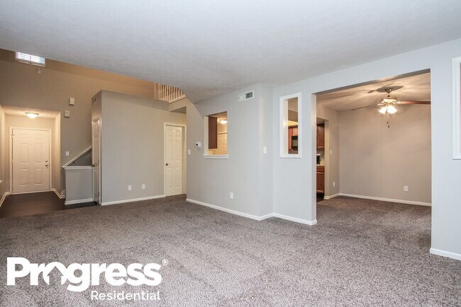 Foto del edificio - 4633 Owls Nest Pl