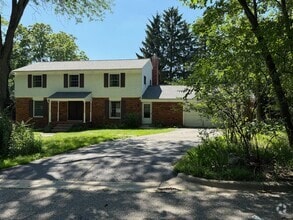 Building Photo - 3925 Waldenwood Dr