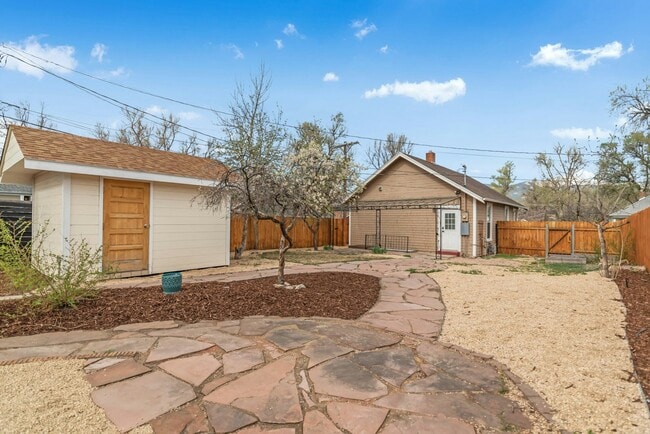 Building Photo - 715 Arcadia Pl