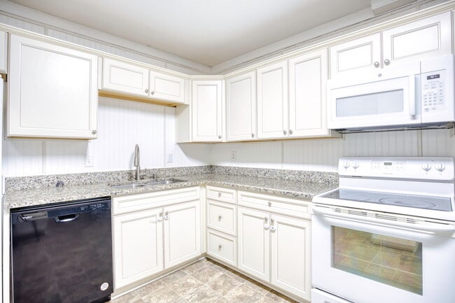 Foto del edificio - 2423 Shafer St