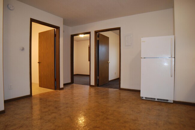 Building Photo - 202 66th Ave SW