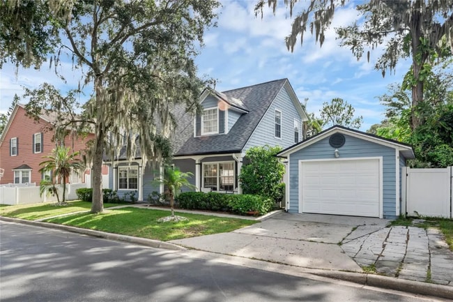 Foto del edificio - 749 Altaloma Ave