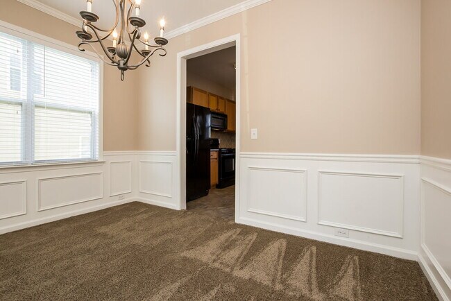 Foto del edificio - 417 Little River Rd