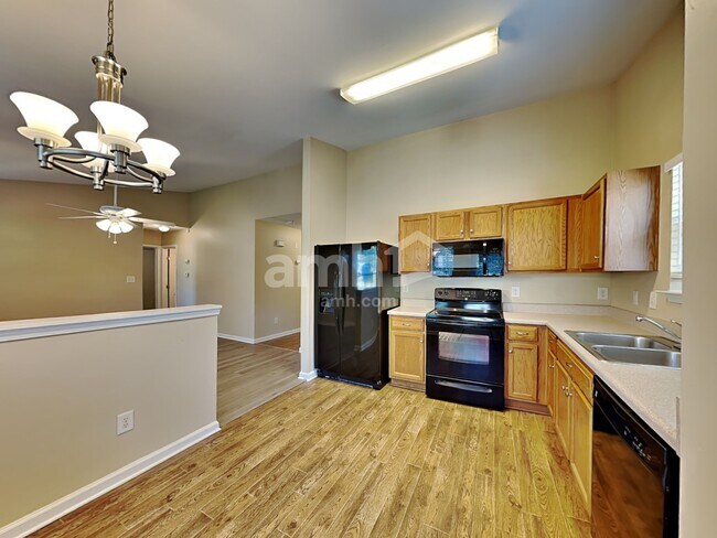 Foto del edificio - 229 N Weststone Blvd