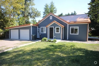 Building Photo - 225 Karrow Ave