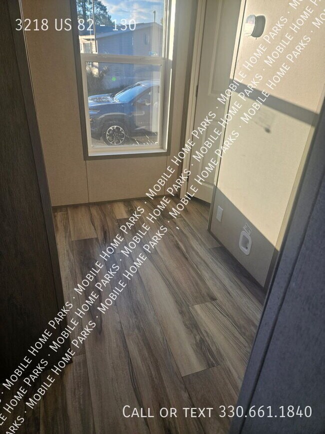 Foto del edificio - 3218 OH-82