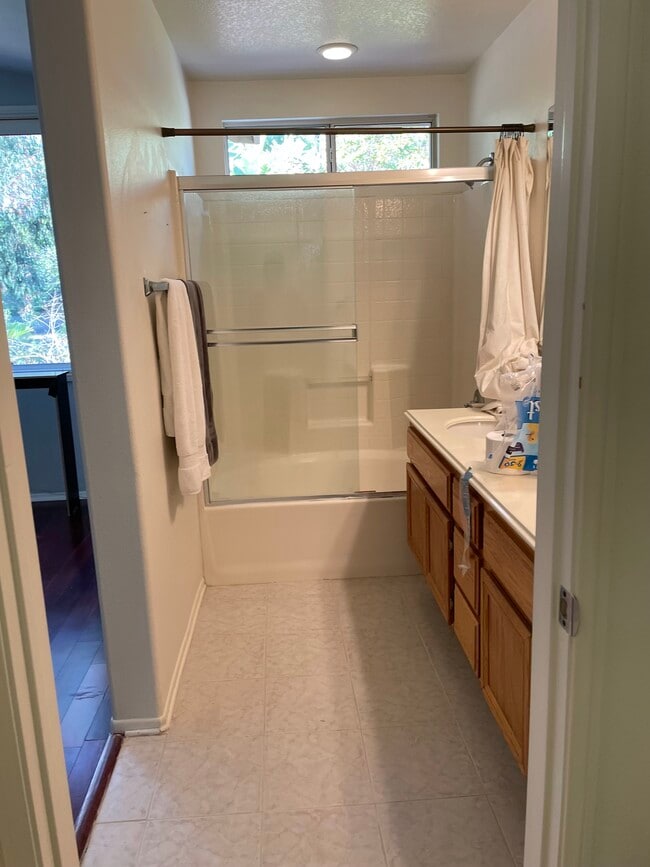 Building Photo - 5749 E Pinyon Pine Dr