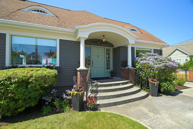 Foto del edificio - 1112 Grand Ave