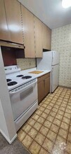 Building Photo - 225 29th St Dr SE