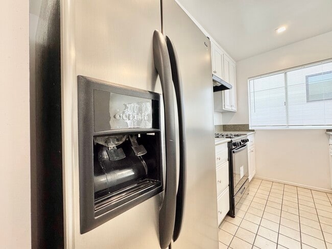 Foto del edificio - 5139 W Maplewood Ave