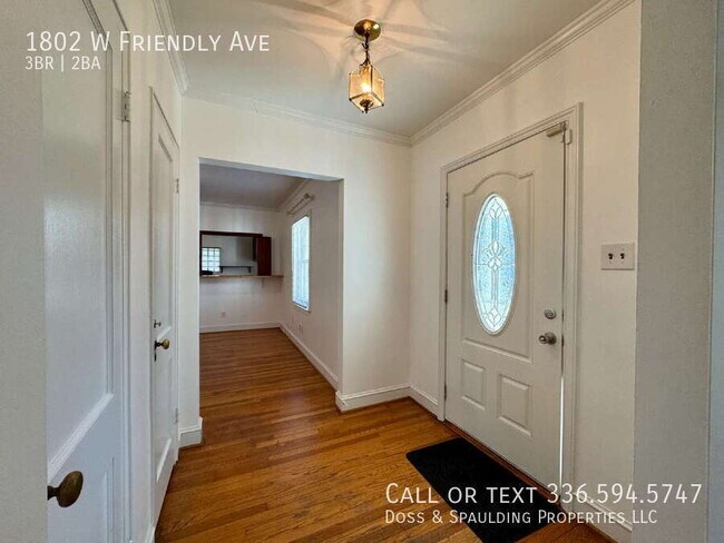 Building Photo - 1802 W Friendly Ave