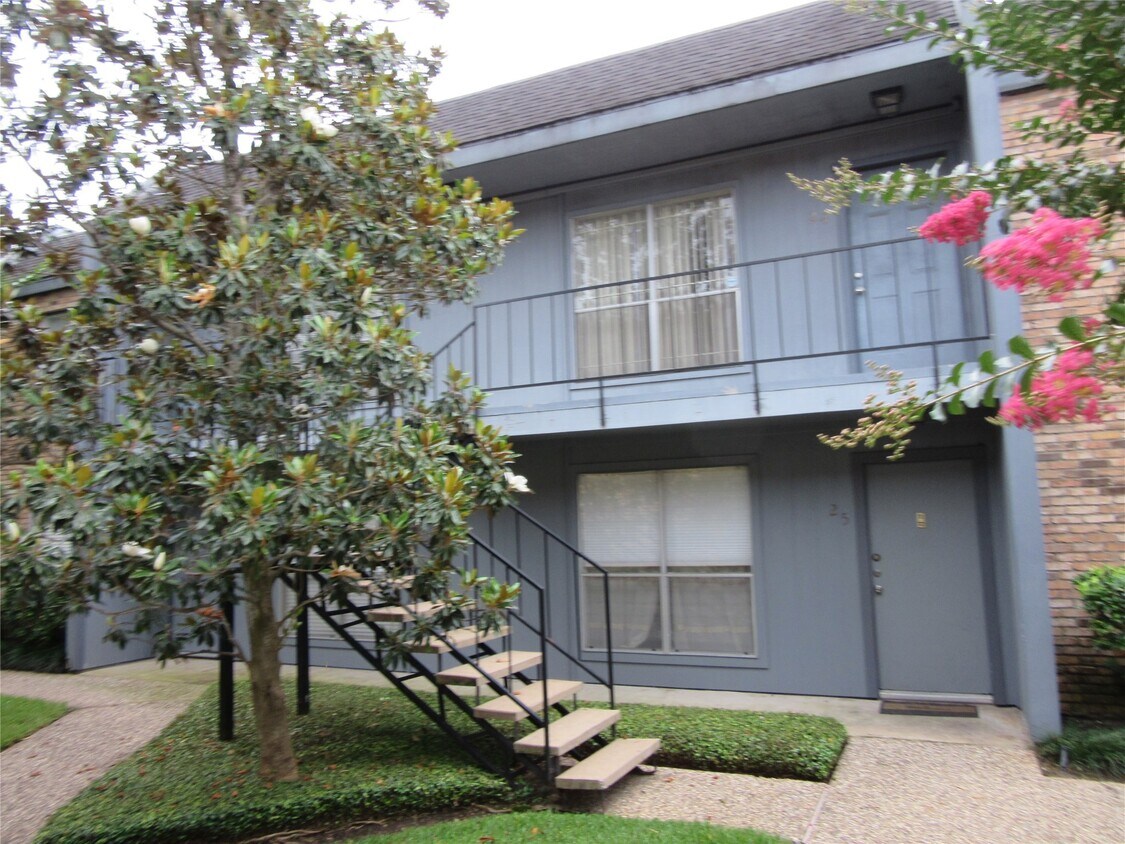 Foto del edificio - 6202 Skyline Dr