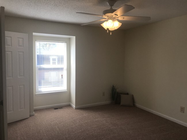 Building Photo - 7670 W Netherland Dr