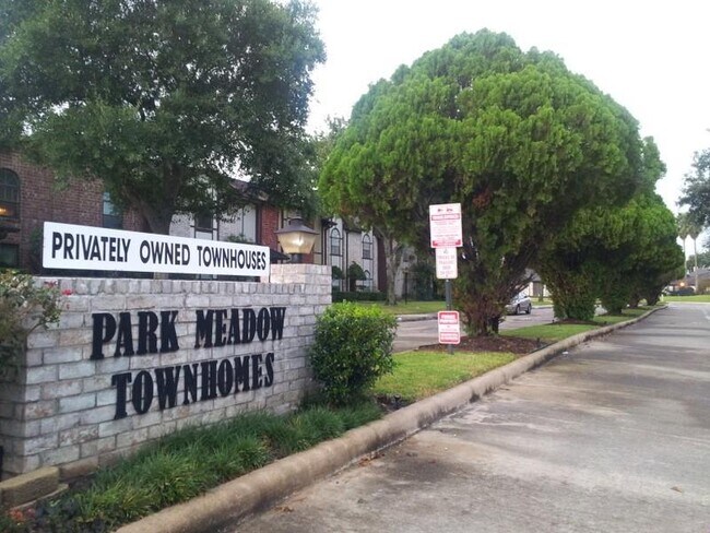 Foto del edificio - 11674 S Kirkwood Rd