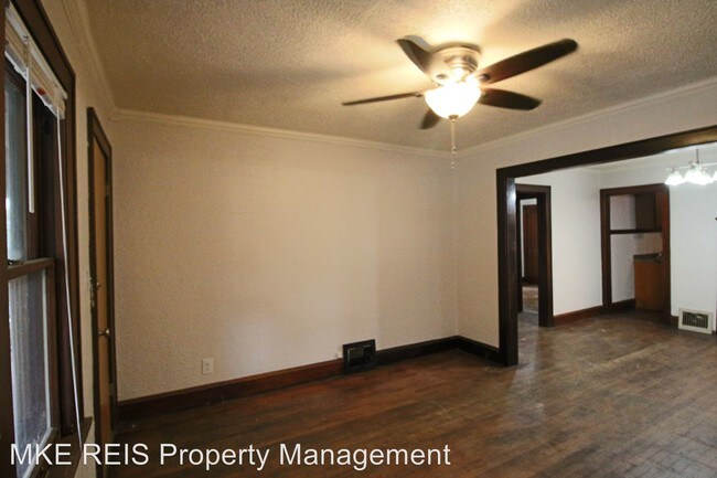 Building Photo - 3836 W Mt Vernon Ave