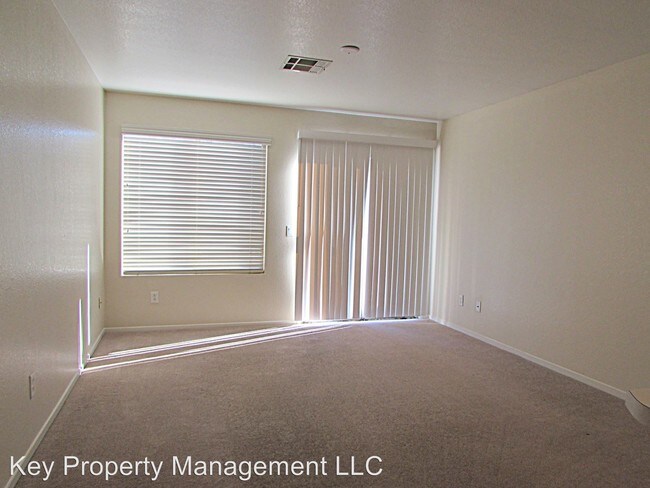 Building Photo - 3 br, 2 bath House - 5049 Nardini Ave