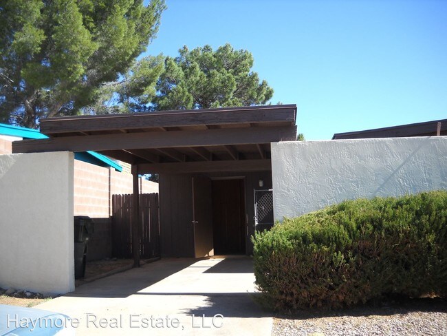 Building Photo - 841 Catalina Dr