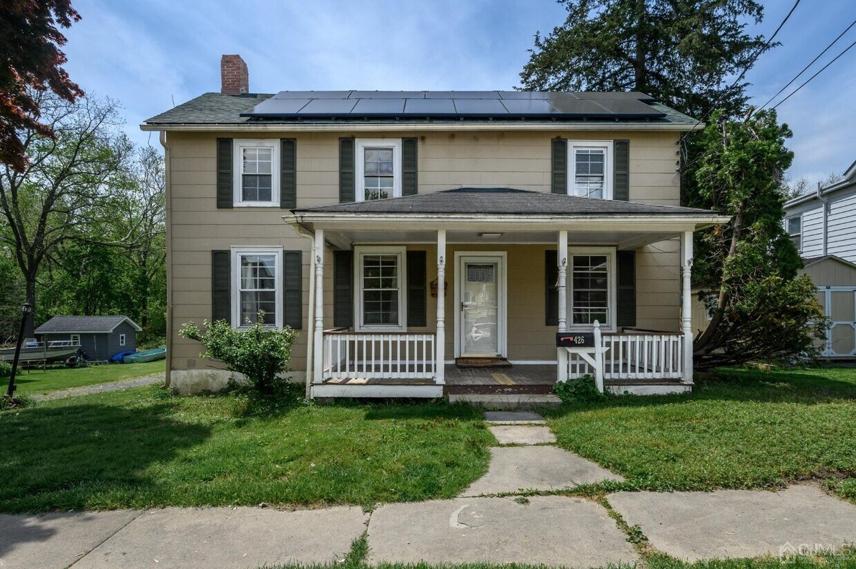 Primary Photo - 426 Spring St