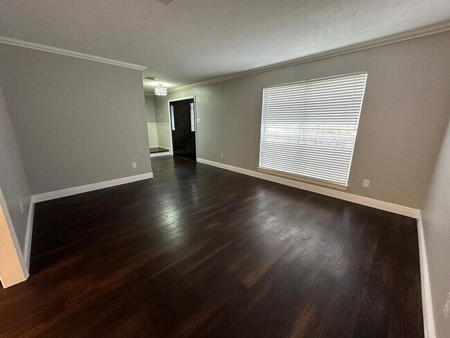 Building Photo - 4430 Echo Falls Dr