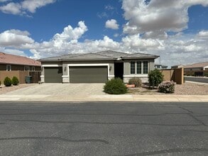 Building Photo - 2058 E Entoro Dr