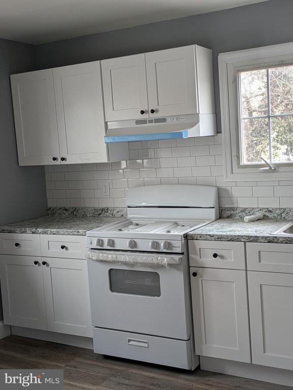 Building Photo - 1816 Chambers St