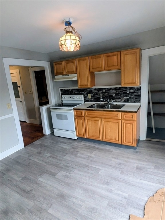 Foto del edificio - 62 Fruit Street Ext