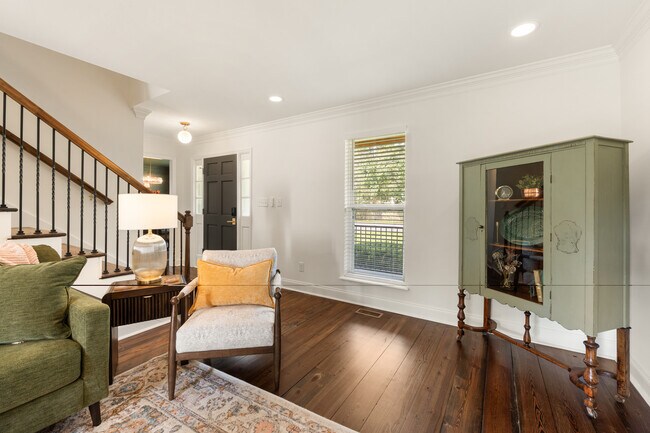 Building Photo - 408 Kemp Dr