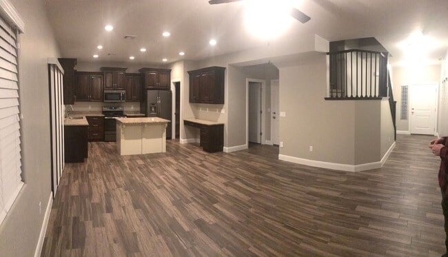 Building Photo - 2520 Blackhawk Dr