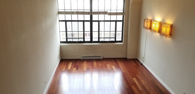 Foto del edificio - 2429 Locust St