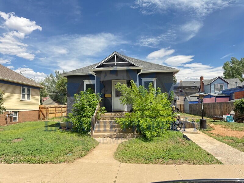 Primary Photo - 413 S 6th St
