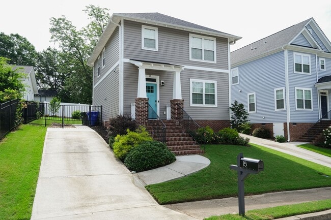 Foto del edificio - 3 Bedroom, 2.5 Bath in Prime Location! Law...