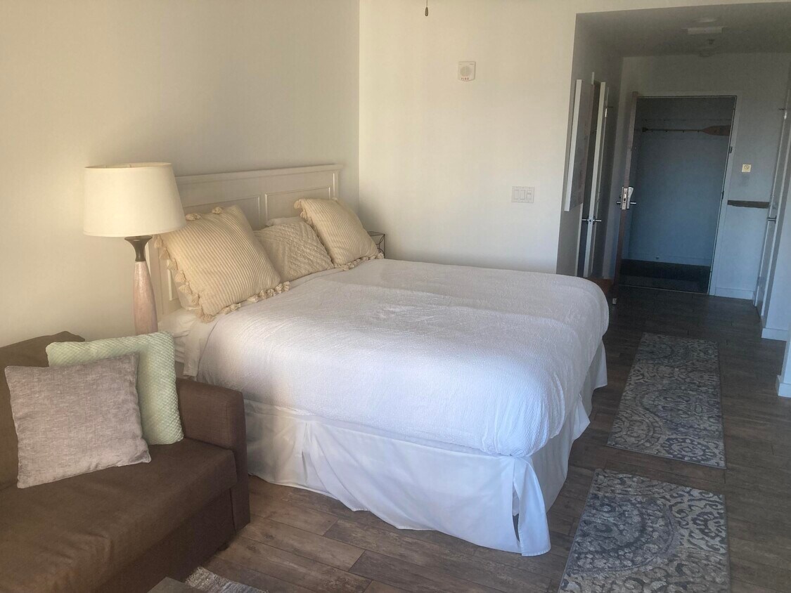 Building Photo - 5002 S Sandestin Blvd