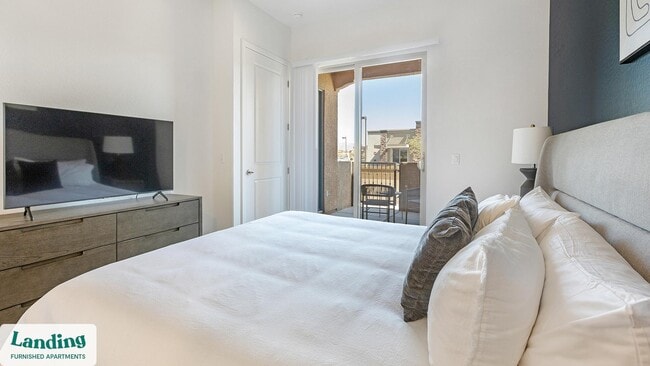 Foto del edificio - 375 E Linda Vista Blvd