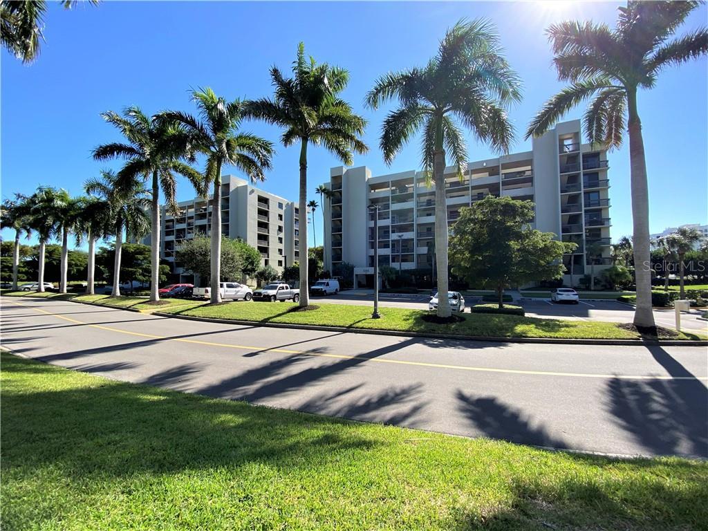 1065 Gulf of Mexico Dr Unit 502, Longboat Key, FL 34228 Condo for