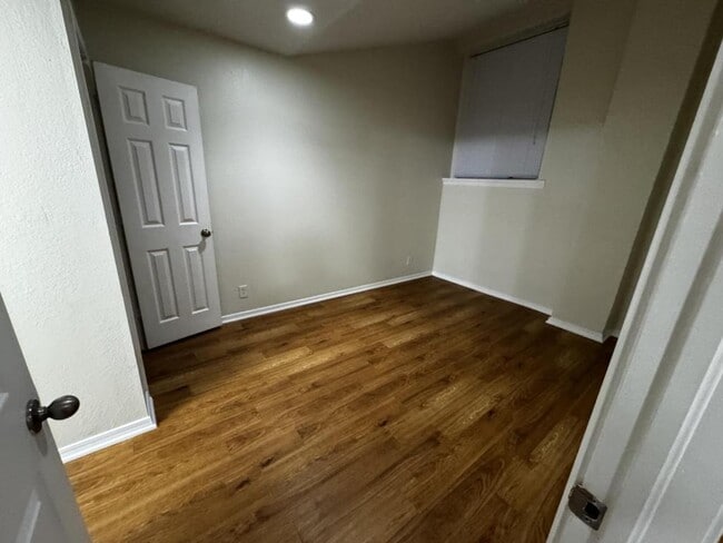 Foto del edificio - 103 E Central Ave