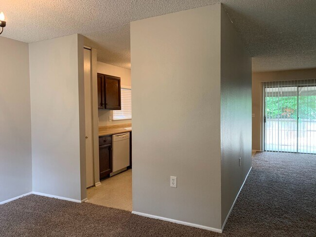 Foto del edificio - NICE 3 BEDROOM IN NORTH EAST ISD - EASY ACCESS TO RANDOLPH AFB, FT. SAM, 1604, 35, & SHOPPING