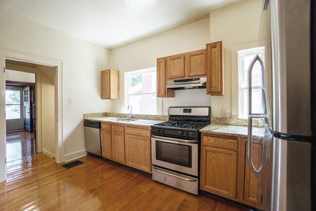 Foto del edificio - 128 Claire Rd