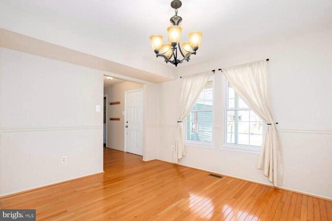 Building Photo - 8580 Dark Hawk Cir